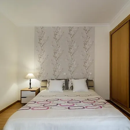 Moradia Vale Serves Ferreiras