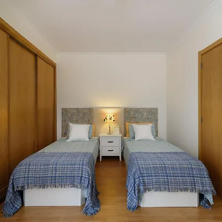 Moradia Vale Serves Ferienhaus